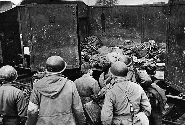 Заключенные, умершие в поездах во время перевозки, 1945 год