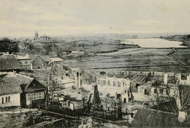 Разрушенный Талси после подавления восстания 1905 года.