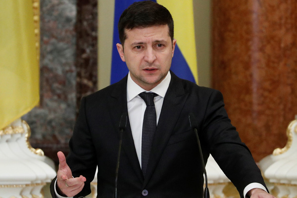 Зеленский заявил о необходимости закончить конфликт на Донбассе