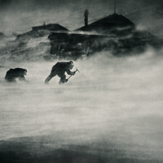 Передвижение во время бури. Австралийская антарктическая экспедиция, 1912