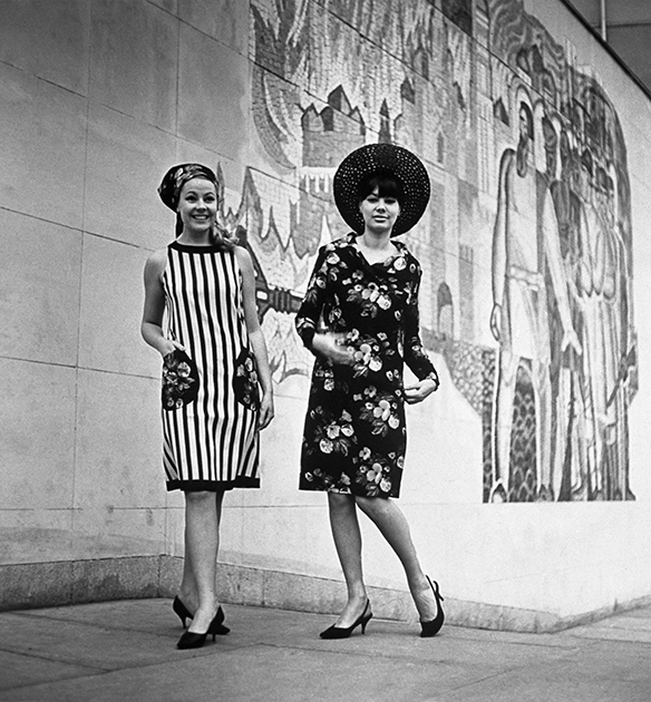 Коллекция женской одежды весна-лето 1966 года. Платья с цветочным орнаментом — продукция Рижской швейной фабрики «Ригас апгербс»