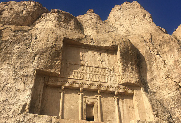 Гробницы персидских царей неподалеку от Шираза
