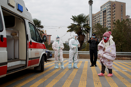 Китайцы приступили к испытаниям российского препарата против коронавируса