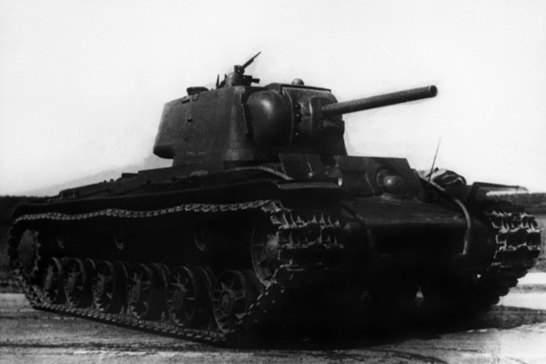 Советский танк КВ-1