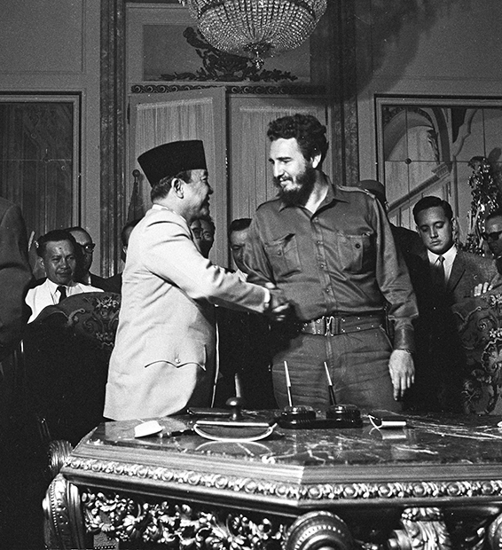 Сукарно и кубинский лидер Фидель Кастро, 1960 год
