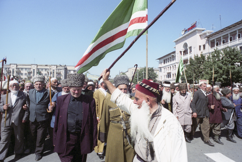 Чечня, празднование 3-й годовщины независимости Чеченской Республики