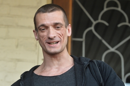 В Париже задержали российского художника Павленского