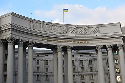 Временного поверенного России вызвали в МИД Украины
