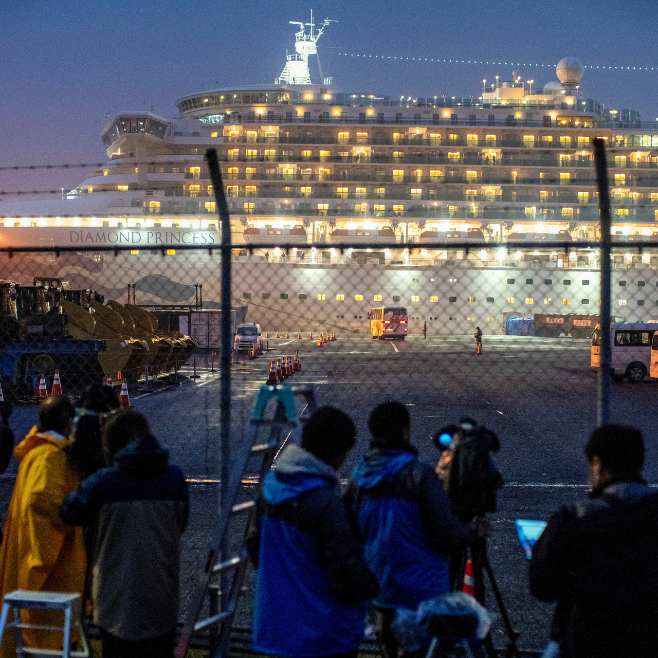 Diamond Princess лайнер коронавирус