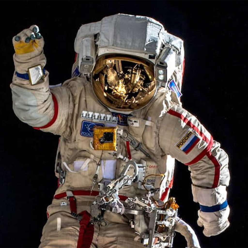 Скафандр космонавта весит. Скафандр Орлан МКС. Орлан костюм Космонавта. Скафандр Орлан д. Скафандр Орлан МК.