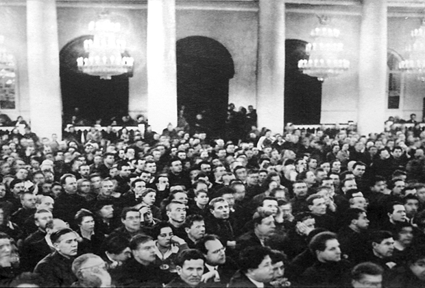 Судебный процесс над членами Союзного бюро ЦК РСДРП (меньшевиков) в Колонном зале Дома Союзов. Москва, 1931 год