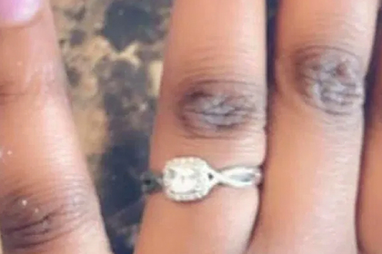 Жених оскорбил невесту дешевой заменой потерянного ею кольца за тысячи долларов