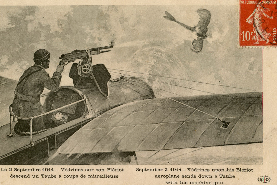 2 сентября 1914 года французский пилот на аэроплане Блерио сбивает пулеметным огнем германский Таубе. Французская открытка 1914 года 