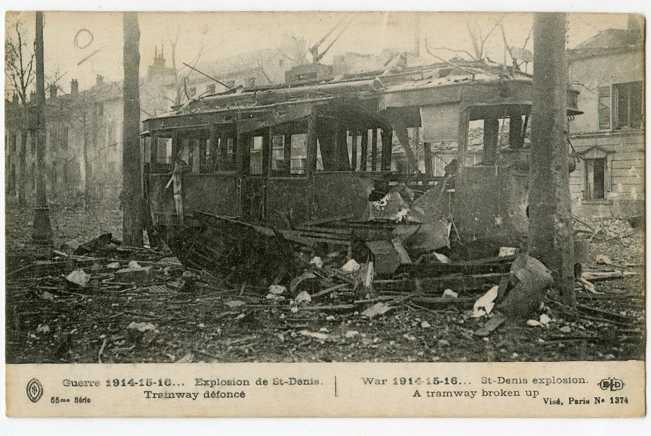 Сен-Дени после германской бомбардировки. Французская открытка 1916 года