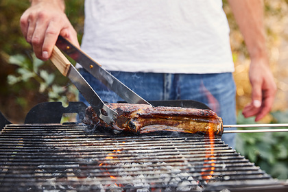 Веган призвал соседей отказаться от жарки мяса из-за «оскорбительного запаха»