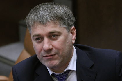 Песков объяснил награждение пять лет не вносившего законы чеченского сенатора