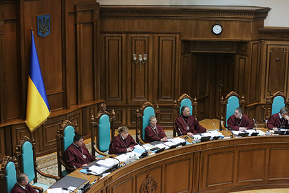 На Украине отложили вопрос о судьбе закона о люстрации