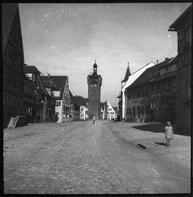 Городская улица. Австрия в составе Третьего рейха после аншлюса в 1938 году.