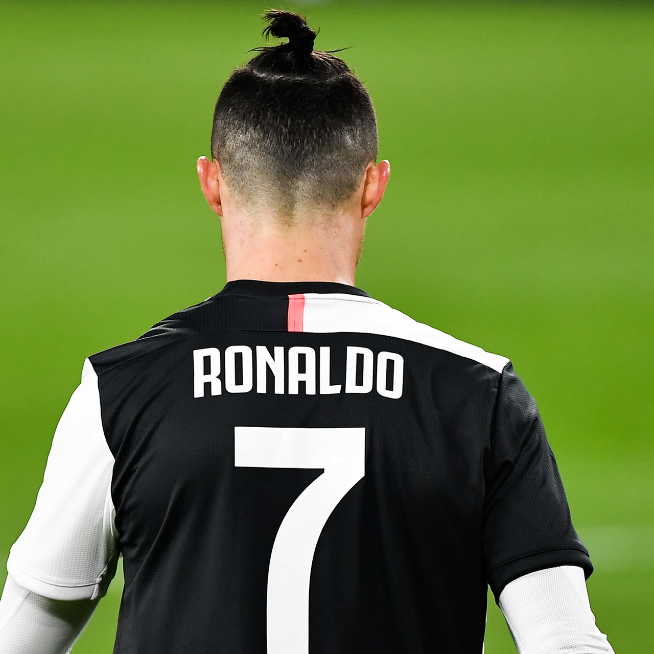 Ronaldu Otkazalsya Vozvrashatsya V Yuventus Iz Za Koronavirusa Futbol Sport Lenta Ru
