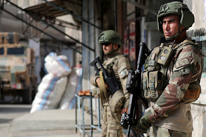Турция отказалась отводить военную технику из Идлиба