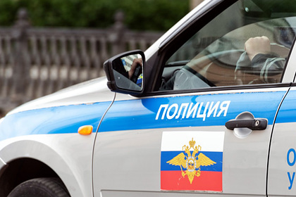 Двое полицейских пострадали во время перестрелки в российском селе