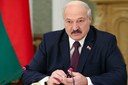 Лукашенко посоветовал России думать о последствиях и отказался закрыть границу