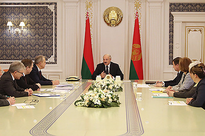 Лукашенко решил помочь застрявшим в Польше из-за коронавируса россиянам