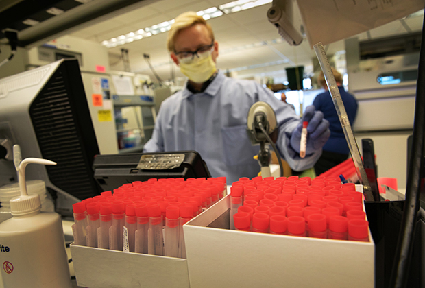 Медицинская лаборатория в США, где проводят тест на коронавирус