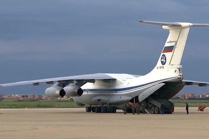 Последний российский военный самолет приземлился в Италии