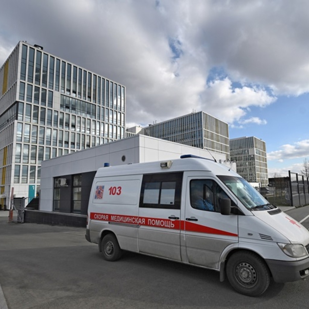 Коммунарка больница фото. ГКБ 40 Москва Коммунарка. Коммунарка скорая. Троицкая больница Коммунарка.