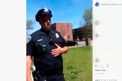 Американский полицейский покашлял на темнокожих жильцов