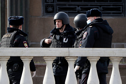 Угрожавший взрывом россиянин задержан рядом с Кремлем