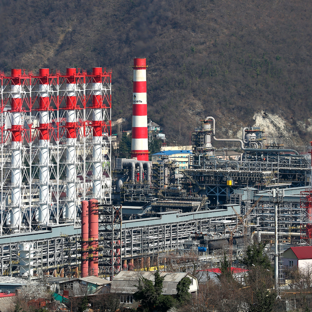 Завод в туапсе нефтеперерабатывающий фото