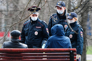 «Мы не хотим отбирать у людей последнее» Борьба с коронавирусом глазами российских полицейских: скандалы, штрафы и истерики