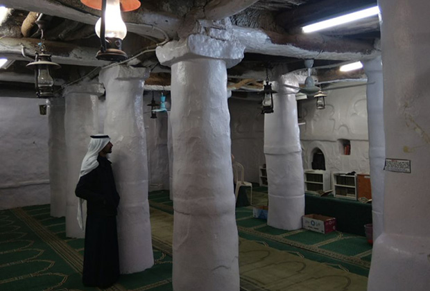 Глиняная мечеть возрастом 500 лет