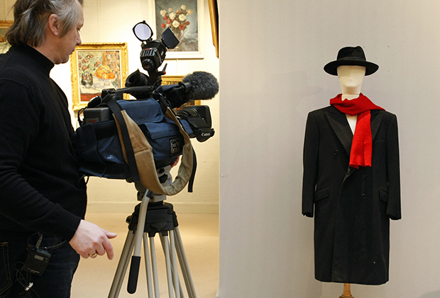Лоты аукционного дома Tajan: пальто, шарф и шляпа Франсуа Миттерана