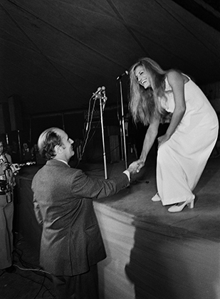 Франсуа Миттеран и французская певица Далида, 1972 год