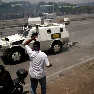 Протесты в Каракасе 30 апреля 2019 года