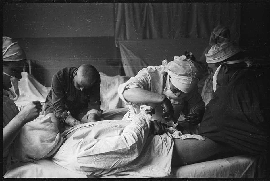 Операция в госпитале. Берлин, май 1945 года.