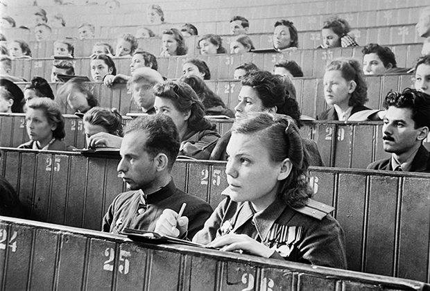 Первая после окончания войны лекция в МГУ. 1 сентября 1945 года