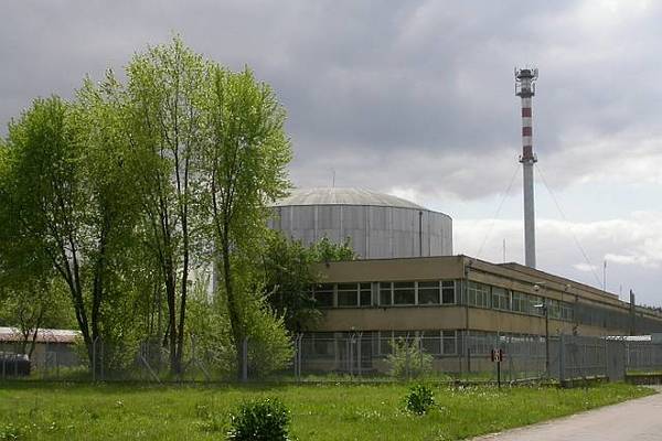 Вид на здание реактора MARIA