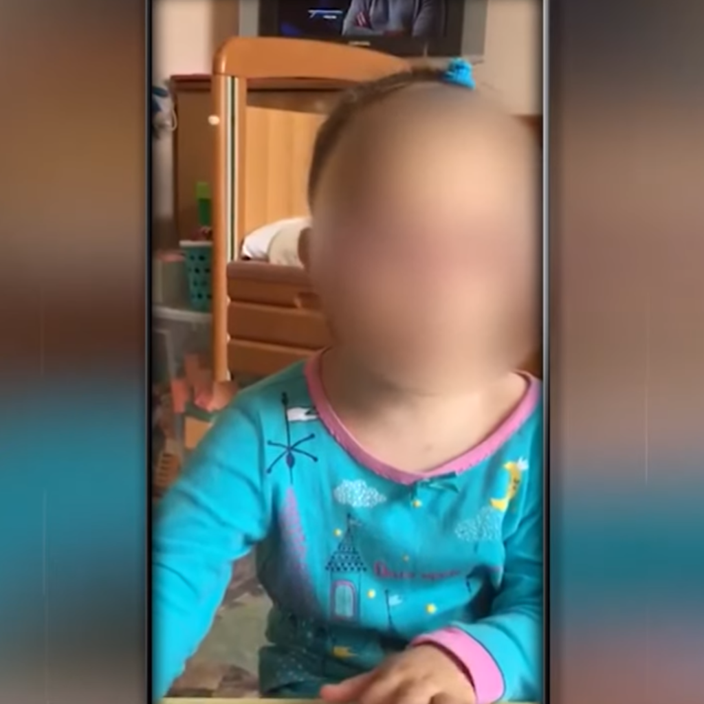 Девочка саша которая прожила в больнице 6 лет. Девочку навещают в больнице. Маленькие девочки в больнице. Пятилетняя девочка. Судьба девочки которая жила в больнице 5 лет.