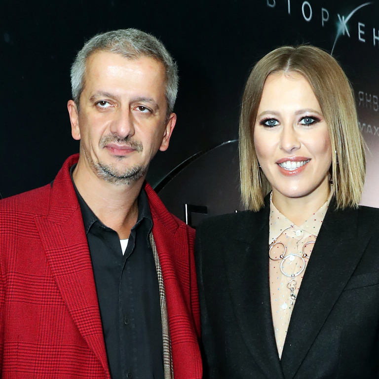 Богомолов Рассказал О Наказании Для Венчавшего Их С Собчак Батюшки: Кино:  Культура: Lenta.ru