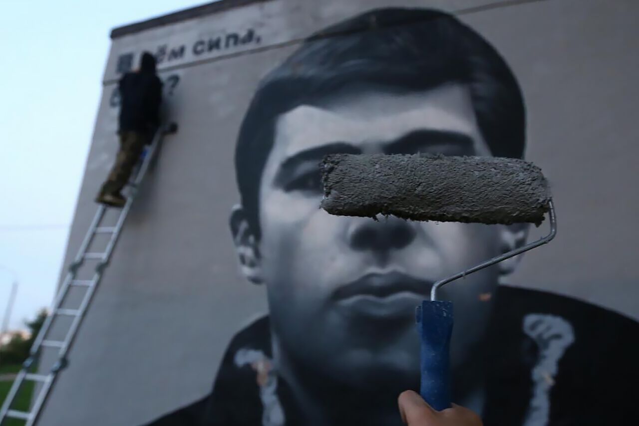 Граффити Сергея Бодрова в Питере закрасили