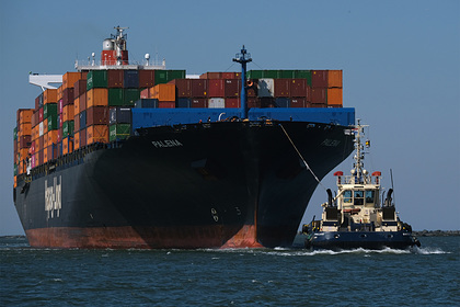 Моряки предупредили об остановке мировой торговли