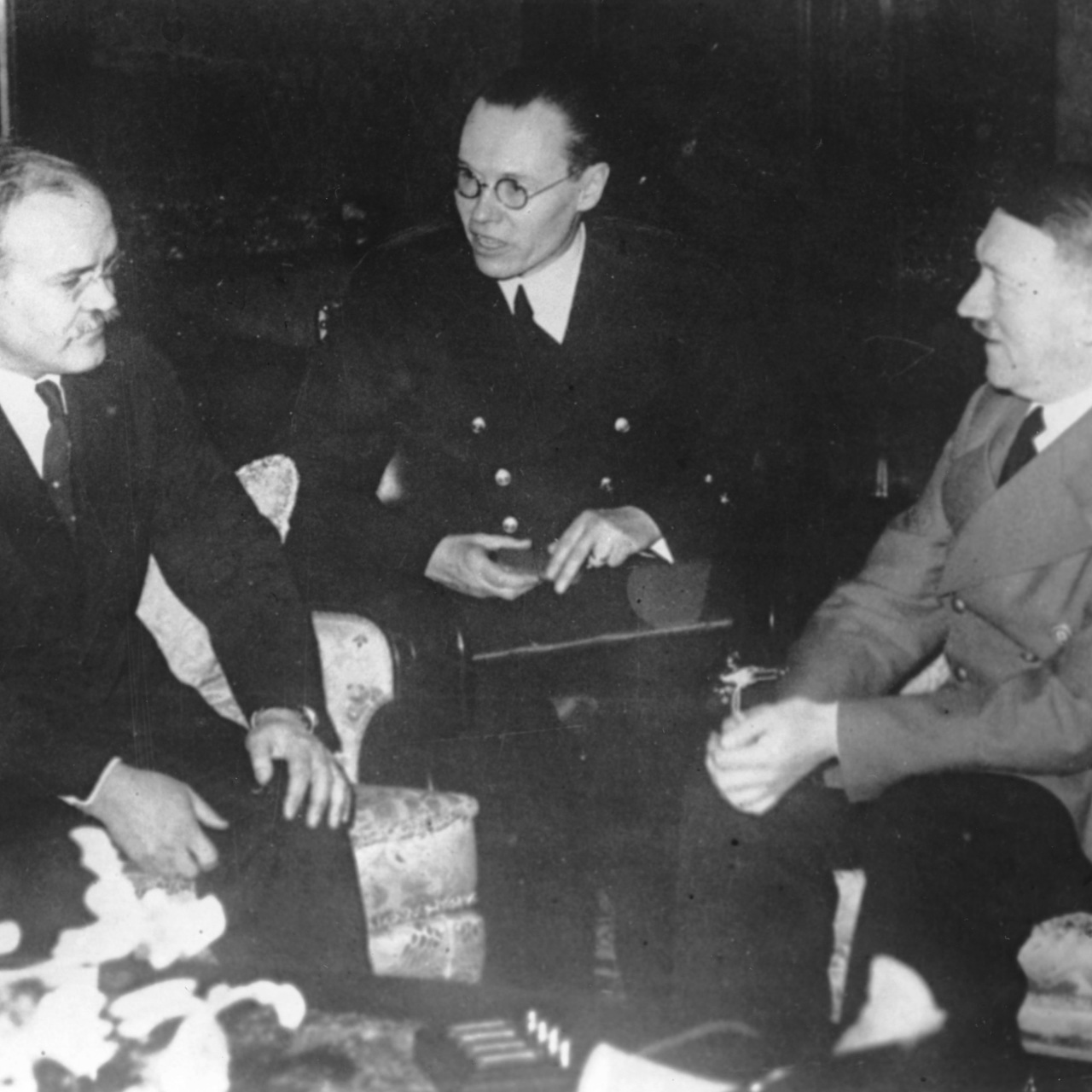 Переговоры гитлера. Молотов визит в Берлин 1940. Визит в.м. Молотова в Берлин.