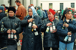 «Русский человек как пил, так и будет пить» В СССР почти век боролись с пьянством. Как мечта о трезвой жизни развалила Союз?