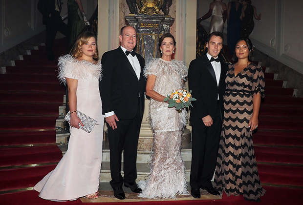Камилла Готтлиб, Альбер II, принцесса Каролина Ганноверская, Луи Дюкре и Мари Шевалье на мероприятии Secret Games Party в казино Монте-Карло 5 октября 2019 года