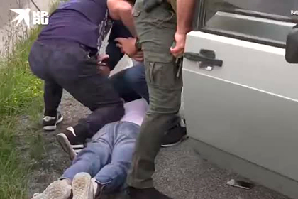 Задержание террориста во Владикавказе сотрудниками ФСБ попало на видео
