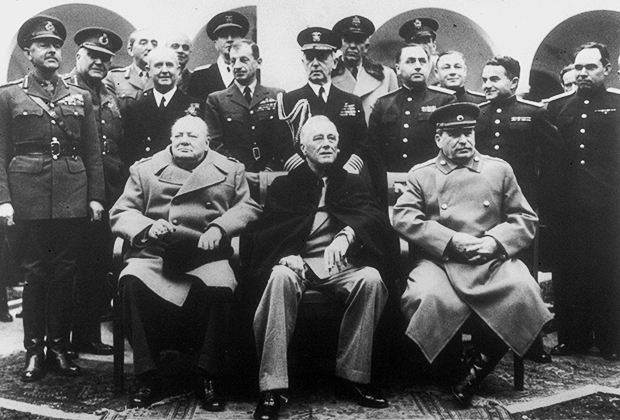 Уинстон Черчилль, Франклин Рузвельт и Иосиф Сталин в Ялте